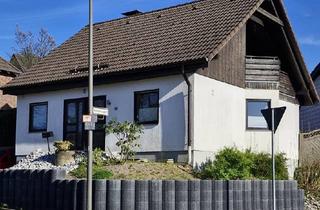 Einfamilienhaus kaufen in 42859 Remscheid, Remscheid - Freistehendes Einfamilienhaus mit Garage und Einstellplatz