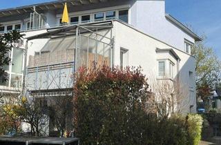 Wohnung kaufen in 73257 Köngen, Köngen - Sonnige 3-Zimmer-Wohnung mit Südbalkon und Tiefgarage in Köngen