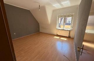 Wohnung kaufen in 75181 Pforzheim, Pforzheim - Alltagstaugliche 3-Zimmer-Wohnung in Pforzheim-Brötzingen