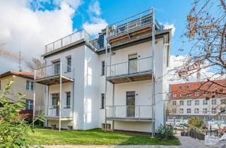 Wohnung kaufen in 12203 Berlin, Berlin - Kernsanierte 3 Zimmerwohnung mit Balkon