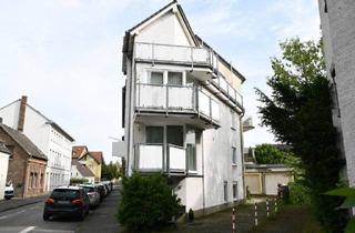 Einfamilienhaus kaufen in 51379 Leverkusen, Leverkusen - Renovierungsbedürftiges Einfamilienhaus auf 4 Ebenen mit 3 Balkonen * Bj. 95 * ca.141,38 m² Wfl. * 1 Garage im Nutzungsrecht