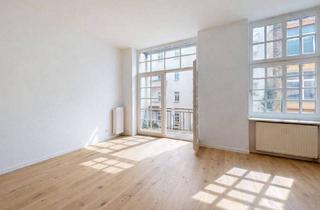 Loft kaufen in 10437 Berlin, Berlin - Bezugsfreie Altbauwohnung mit Loft-Charakter und Balkon