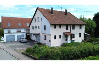 Haus kaufen in 72127 Kusterdingen, Kusterdingen - Wohnhaus mit 3 Wohneinheiten, Gewerbeeinheit, Doppelgarage und wunderschönem Garten