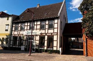 Haus kaufen in 39307 Genthin, Genthin - Zentrales Geschäfts- und Wohnhaus in der Innenstadt von Genthin