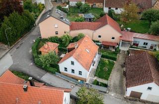 Einfamilienhaus kaufen in 97618 Hohenroth, Hohenroth - Idyllische Einfamilienhaus im Grünen mit versch. Nebengebäuden