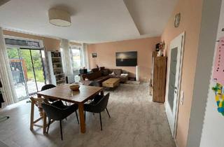Wohnung kaufen in 92353 Postbauer-Heng, Postbauer-Heng - Kernsanierte 4-Zimmer-Erdgeschosswohnung