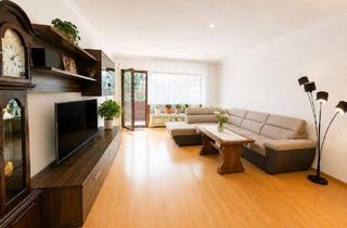 Wohnung kaufen in 63179 Obertshausen, Obertshausen / Hausen - Erdgeschoss. 3 helle Zimmer. Balkon. Ruhige Lage.