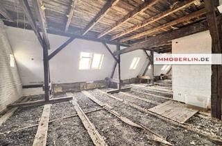 Wohnung kaufen in 10317 Lichtenberg, IMMOBERLIN.DE - Dachgeschossrohling für max. 4 Wohnungen ca. 290 m2 mit Bauvorbescheid