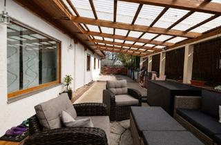 Wohnung kaufen in 53819 Neunkirchen-Seelscheid, Wo Wohnen zum Wohlfühlen wird – großzügige Erdgeschosswohnung mit Terrasse