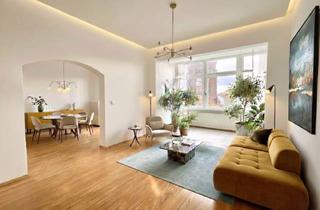 Wohnung kaufen in Hohenzollerndamm 76, 14199 Schmargendorf, Urbaner Altbau-Charme: Ruhig, hell, viel Platz