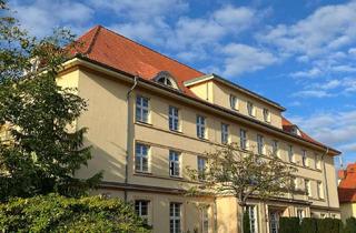 Wohnung kaufen in 18225 Kühlungsborn, Stilvoll wohnen in exklusiver denkmalgeschützter Residenz: 2-Zimmer-Wohnung in Kühlungsborn