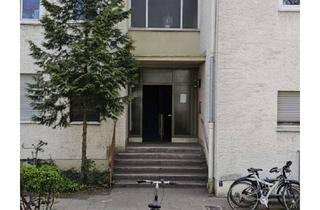 Wohnung kaufen in Richterstraße 11, 12105 Mariendorf, 2-Zimmer-WE mit 2 PKW-Stellplätzen, hochparterre, renovierungsbedürftig, ruhige Grünlage