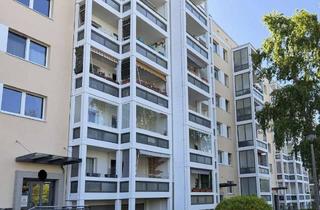 Wohnung kaufen in 10315 Friedrichsfelde, Kapitalanleger aufgepasst - Vermietete 3-Zimmer-Wohnung in grüner Wohnanlage mit Sonnenbalkon