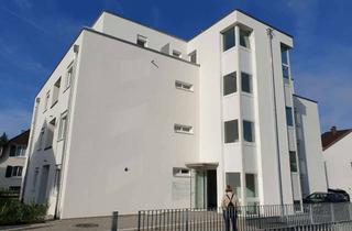 Wohnung mieten in Hellbergstraße 12, 79541 Lörrach, Stilvolle, neuwertige 3-Zimmer-Wohnung mit gehob. Ausstattung mit EBK/Terrasse/Garten in Lörrach