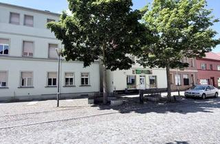 Wohnung mieten in Markt, 03226 Vetschau, Gemütliche 2-Raum-Wohnung mit EBK am Markt von Vetschau zu vermieten!