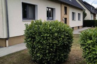 Wohnung mieten in Fuhrberger Landstraße 142, 29225 Celle, Schöne und helle 3-Zimmer Wohnung im Dachgeschoss