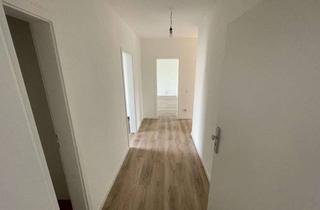 Wohnung mieten in Karolingerstraße, 52531 Übach-Palenberg, Frisch renoviert, helle 3-Zimmer-Wohnung 67 m² in Übach-Palenberg