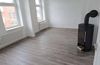 Wohnung mieten in Papenkamp 13, 24114 Südfriedhof, Helle sonnige 4,5-Zi.-Wohnung mit Kaminofen in zentraler Lage