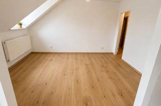 Wohnung mieten in Niedergeorgswerder Deich 111, 21109 Wilhelmsburg, Frisch renovierte Wohnung mit viel Platz