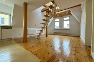 Wohnung mieten in 23966 Altstadt, Attraktive 3-Zimmer-Dachgeschosswohnung mit 82 m2 und 30m2 großer Dachterrasse in der Altstadt