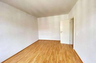 Wohnung mieten in Kröbelstraße 14, 04317 Reudnitz-Thonberg, Reudnitz! Kleine 2-Raumwohnung mit offener Küche ab 15.09.2026!!!