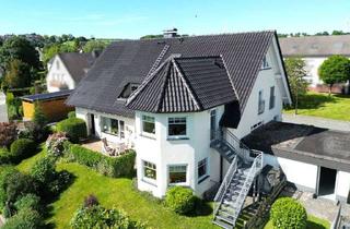 Einfamilienhaus kaufen in 59469 Ense, / Viel Platz für die ganze Familie: Freistehendes Einfamilienhaus mit Einliegerwohnung in Ense!