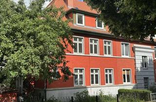 Haus kaufen in 18273 Güstrow, Sanierungsbedürftiges Stadthaus in Güstrow