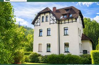 Villa kaufen in 32760 Detmold, Liebevoll sanierte Altbauvilla (Mehrgenerationenhaus) mit parkähnlichem Grundstück & eigen. Bachlauf