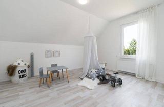 Wohnung kaufen in 32584 Löhne, Vermieten oder selbst einziehen? Renovierte Eigentumswohnung in Gohfeld zu verkaufen!