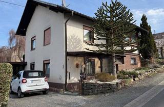 Einfamilienhaus kaufen in 57271 Hilchenbach, Freistehendes Einfamilienhaus mit ELW in Hi-Helberhausen