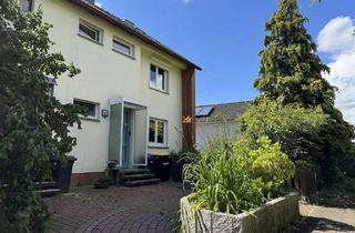 Reihenhaus kaufen in 21629 Neu Wulmstorf, +++ großzügiges 6-Zimmer-Endreihenhaus mit Vollkeller, 2 Bädern und Garage +++