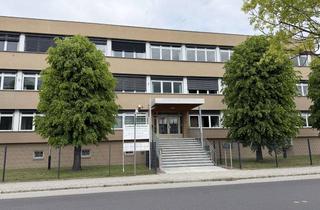 Anlageobjekt in Rungestraße 18/20, 16515 Oranienburg, Bürogebäude mit anliegender Kfz-Werkstatt