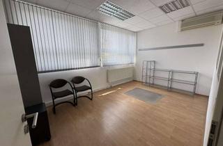 Büro zu mieten in Kirchnerstraße 42, 32257 Bünde, Moderne Büroetage mit 5 Büroräumen und stilvollem Aufenthaltsbereich in Bünde