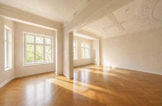 Wohnung kaufen in Giesebrechtstraße, 10629 Charlottenburg, Vom Schönen das Schönste! bezugsfreie 200 qm mit Blick auf den Platz in der Giesebrechtstraße