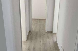 Wohnung mieten in Bahnhofstraße 84, 44575 Castrop-Rauxel, Wir renovieren für Sie! 3 Zimmerwohnung mit Balkon in Castrop