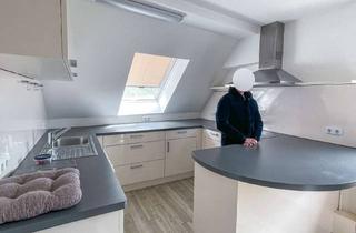 Wohnung mieten in Kapuzinerstr. 12, 97980 Bad Mergentheim, Großzügiges Wohnen am Schloss - 4,5 Zimmer Maisonette-Wohnung