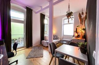 Wohnung mieten in 68159 Mannheim, Komplett sanierte Altbauwohnung mit Wohnküche und herrlichem Blick und Balkon!