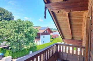 Wohnung mieten in Wiesenweg 27, 83329 Waging am See, Sonnige, ruhige, zentrale 2,5 Zi Dachwohnung