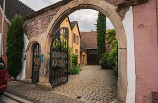 Haus kaufen in 67483 Edesheim, Hinter dem Sandsteinbogen: Ein Ort voller Charme, Möglichkeiten und parkähnlichem Grundstück