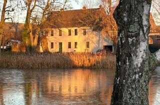 Haus kaufen in 14929 Treuenbrietzen, Vierseitenhof am Dorfteich | 330 m² | 6.042 m² Grundstück | Provisionsfrei