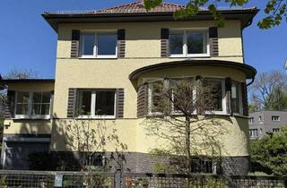 Villa kaufen in 13187 Pankow, Repräsentative Altbauvilla mit Garten, Kamin und Entwicklungspotenzial in Premiumlage