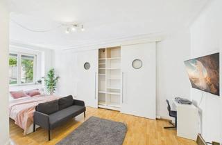 Wohnung kaufen in 70193 Stuttgart, Großzügige 4,5-Zimmer-Altbauwohnung mit viel Potenzial im beliebten Stuttgarter Westen