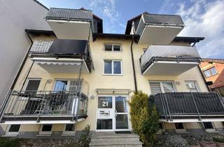 Wohnung kaufen in 63834 Sulzbach, Helle 3-Zimmer-Wohnung mit Balkon, Stellplätzen und Keller in ruhigem Mehrfamilienhaus