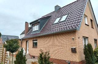 Doppelhaushälfte kaufen in 25436 Uetersen, Uetersen - Renovierte Doppelhaushälfte mit Garage in Uetersen