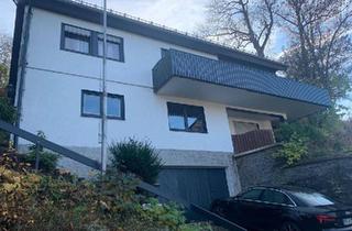 Einfamilienhaus kaufen in 57392 Schmallenberg, Schmallenberg - Einfamilienhaus mit Einliegerwohnung