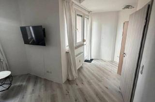 Wohnung kaufen in 90441 Nürnberg, Nürnberg - Sanierte Wohnung mit Balkon ohne Makler