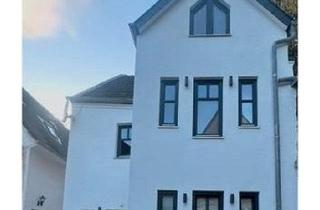 Einfamilienhaus kaufen in 65611 Brechen, Brechen - Modernes Wohnen mit Charakter im Herzen von Brechen