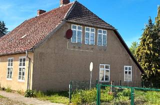Doppelhaushälfte kaufen in 17153 Stavenhagen, Stavenhagen - Handwerkertraum - Doppelhaushälfte bei den 1000-jährigen Eichen
