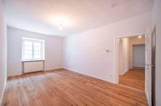 Wohnung kaufen in Oberländerst 24, 81371 Sendling, Altbau-Juwel im Herzen Sendlings | 4 Zimmer | frisch saniert | sofort bezugsfrei