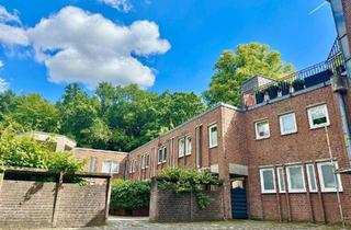Wohnung kaufen in 40627 Unterbach, Stilvolle 2-Zimmer EG Wohnung mit 2 Terrassen in grüner Alleinlage von Unterbach
